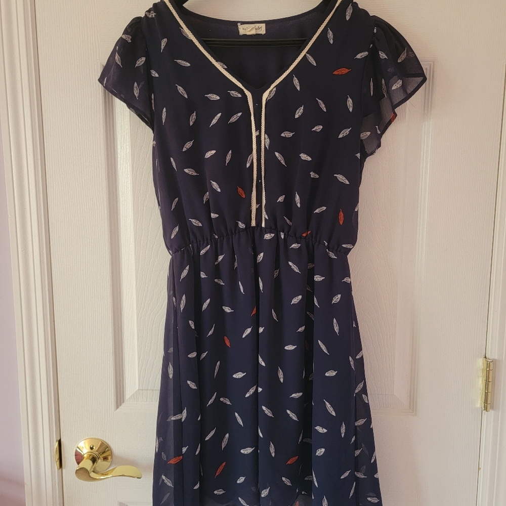 Maison Jules Navy Leaf-Print Flutter Sleeve Dress